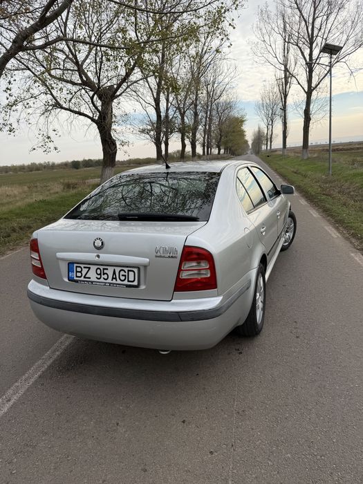 Vând Skoda Octavia 1 1.6 GPL