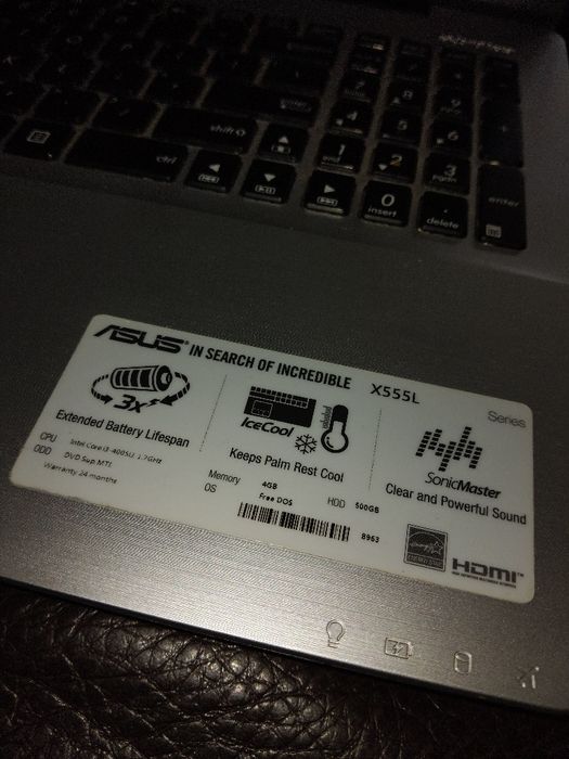 Laptop Asus i3 4 g Ram căști Sony și cooler