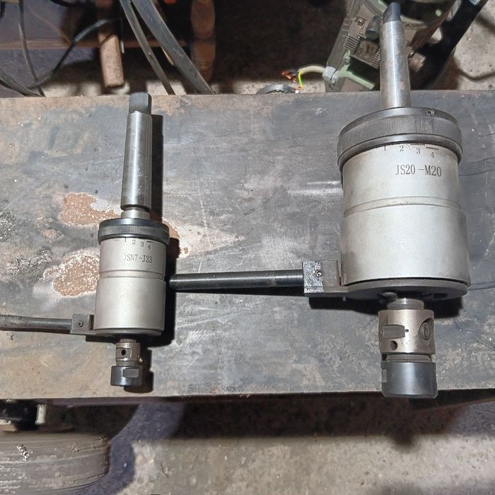 Резбонарезни реверсивни глави м2-м20