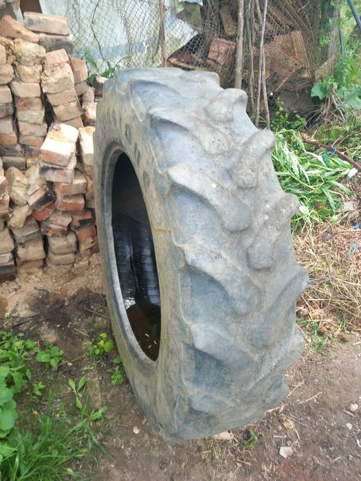 Cauciuc radial 320/85r28 (12,4r 28)