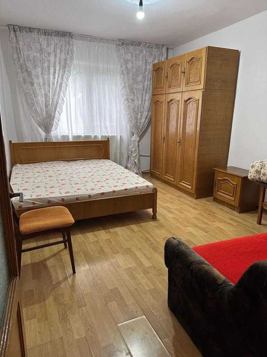 Garsoniere de inchiriat