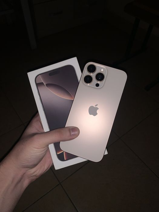 Iphone 16 pro max desert 8/256 GB sim karta s karobkoy