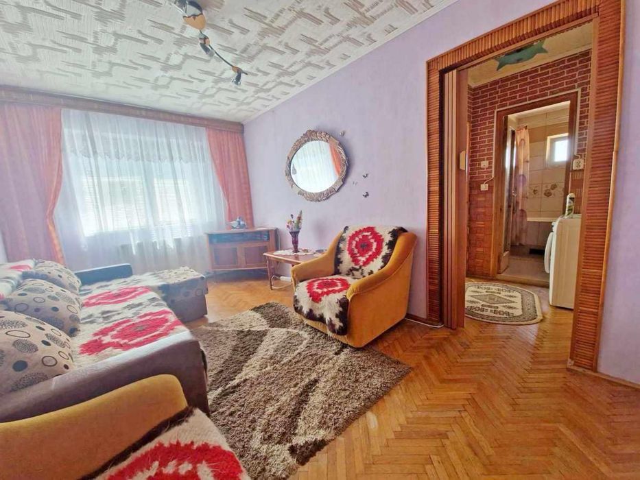 Vand apartament 3 camere 69.000 euro