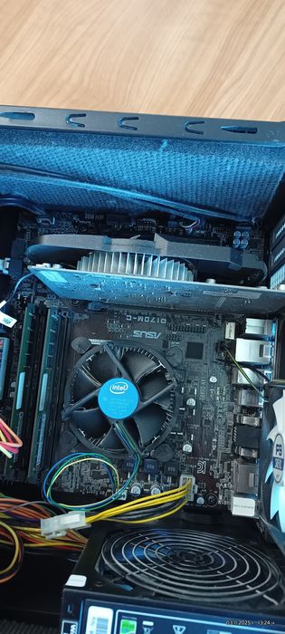 Компютър Intel core i5-7500 CPU 3.4 GHz