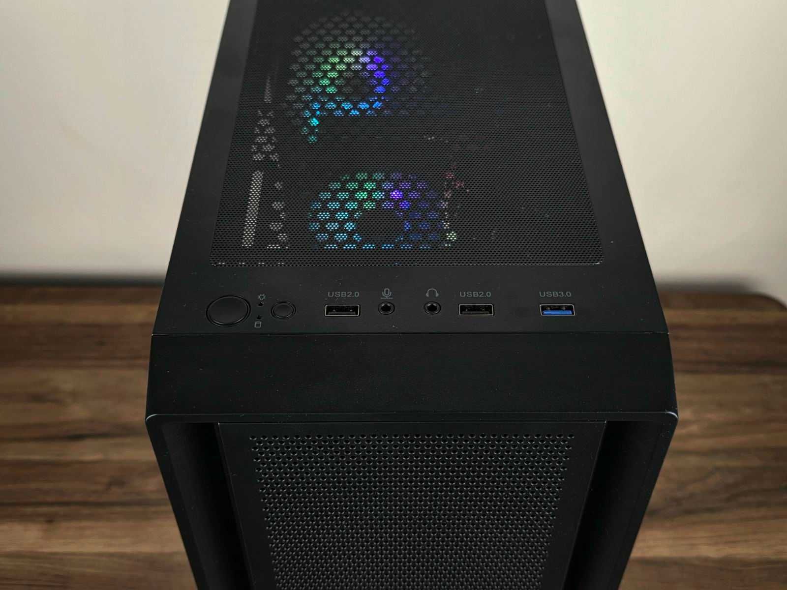 Нов / Гаранция ( RTX 3080  / Ryzen 5 ) Геймърски