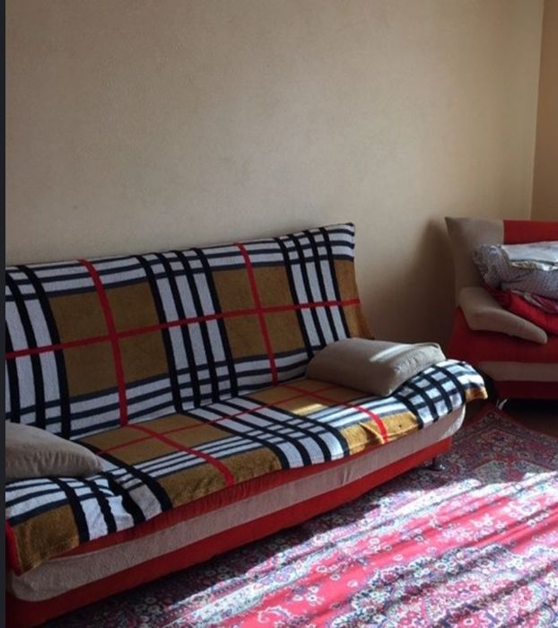 Продам диван б/у 10 000 тенге