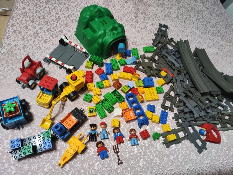 Lego Duplo влак с много части