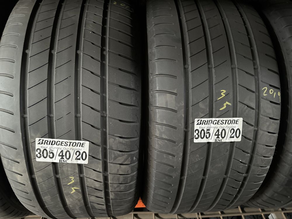 305/40/20 Bridgestone , Michelin
