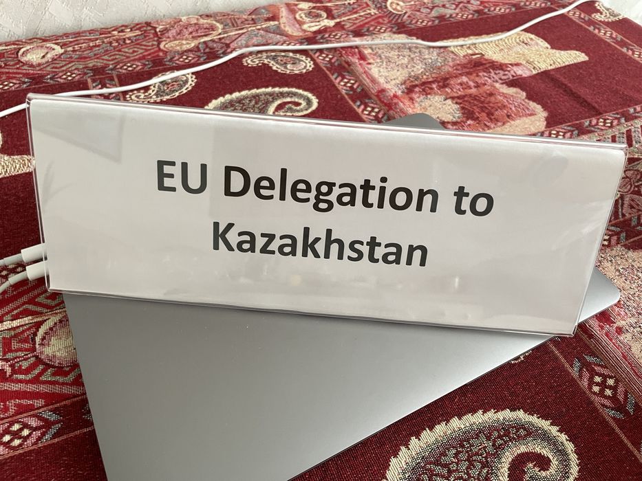 Кувертки (nameplates) для мероприятий