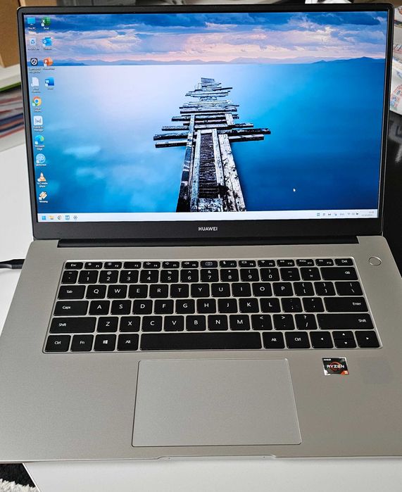 Huawei D15   AMD Ryzen 5