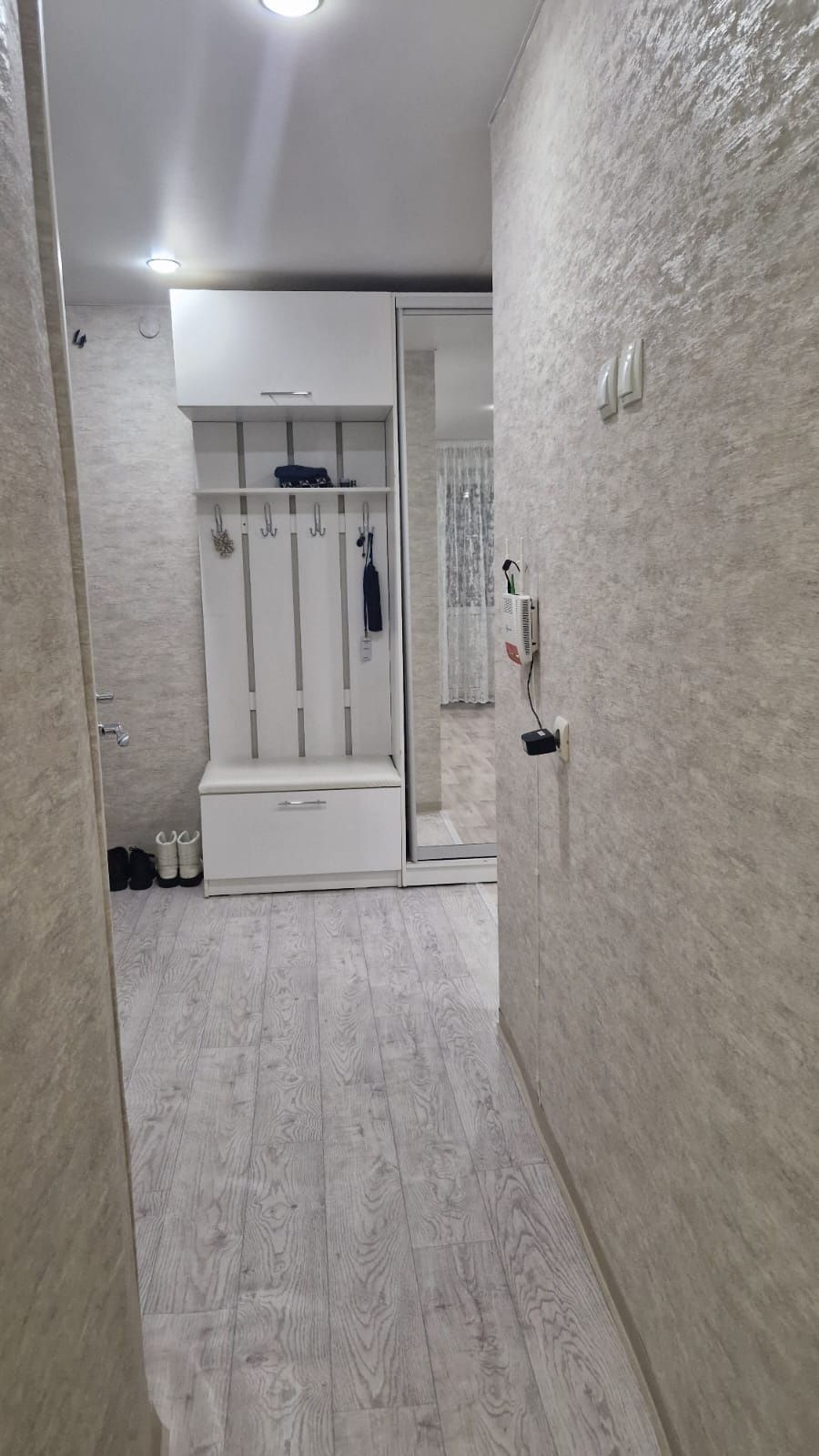 Продается 2комнатная квартира кирпич, 5/5, Р-н ТД"Пирамида",(Вокзал).