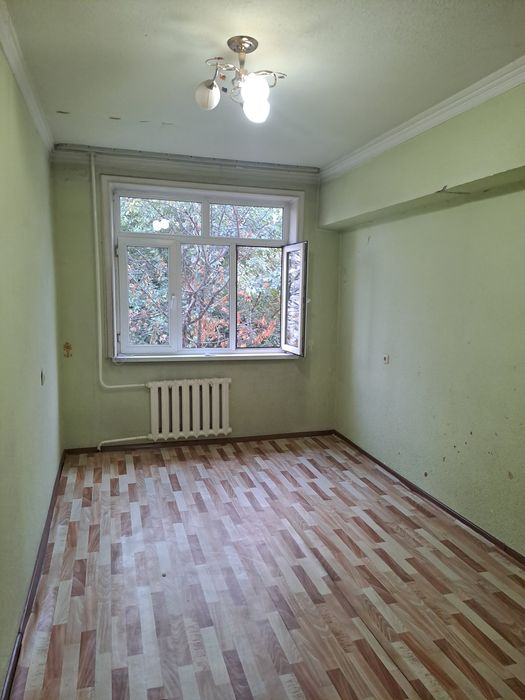 2 хонали  Кора-камиш 2 / 3 да сотилади. 52,300$