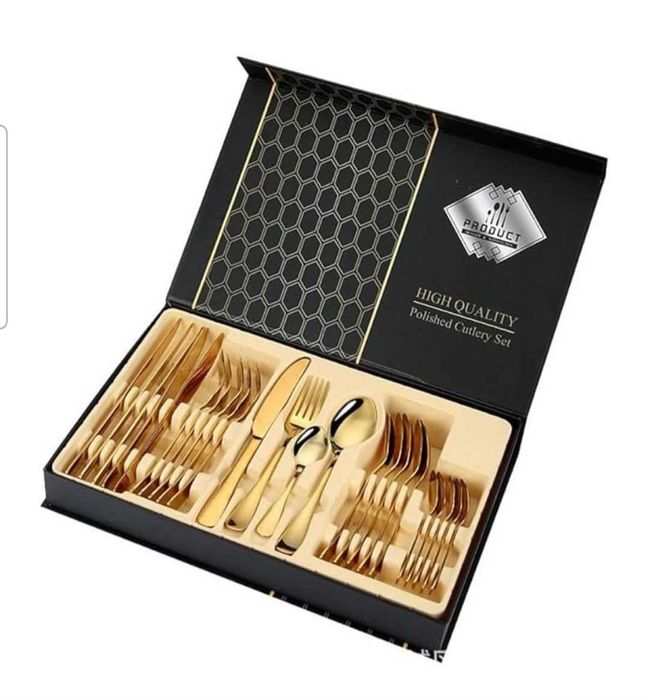 Set tacamuri 24 piese, cu un finisaj luxos  - auriu/argintiu