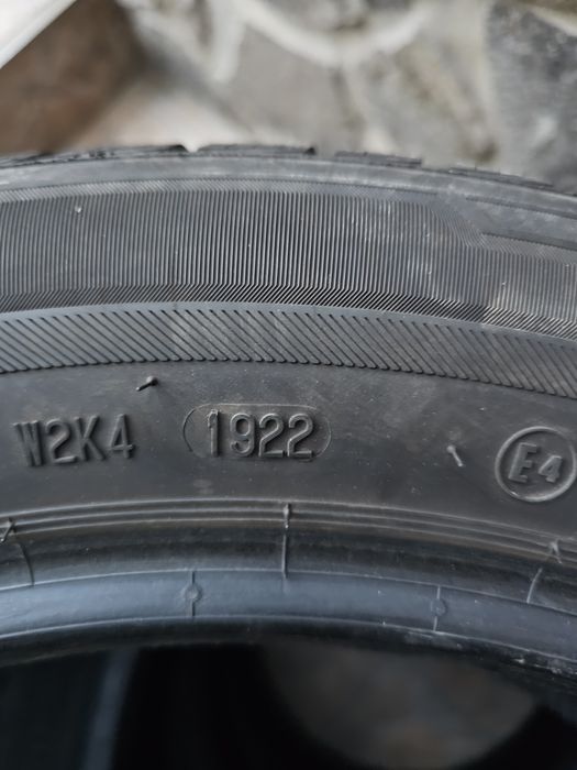 Anvelope Barum 215/55 R17 Iarna