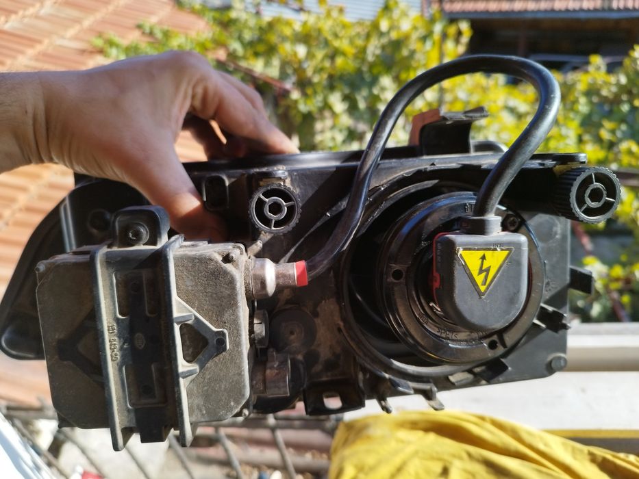 БМВ Е39 Продавам и подарявам фарове и стопове