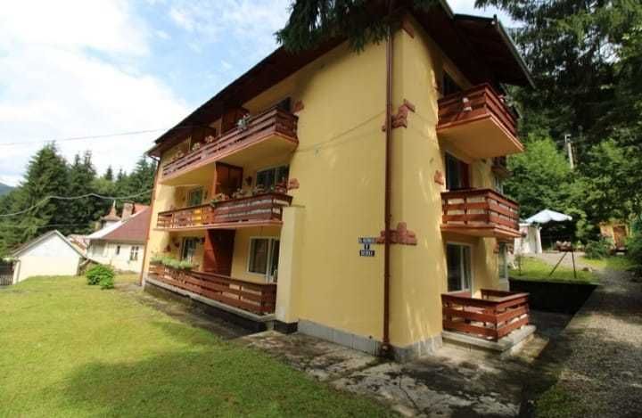 De vânzare apartament de 4 camere cu 4 băi în stațiunea Sovata Băi