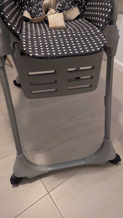 Scaun de masa Chicco Polly Easy, pliabil, reglabil înălțime și spătar