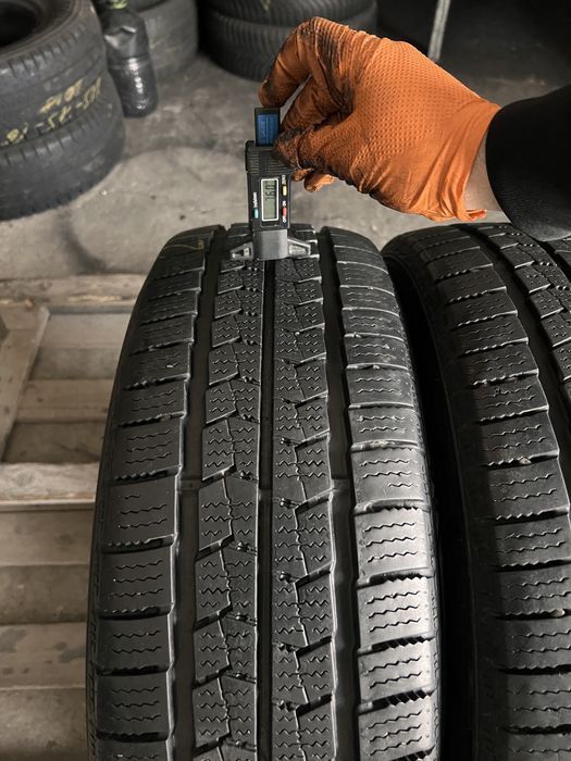 2 anvelope iarna 215/65/16 c , nexen , dot 2022 , 7.5 mm