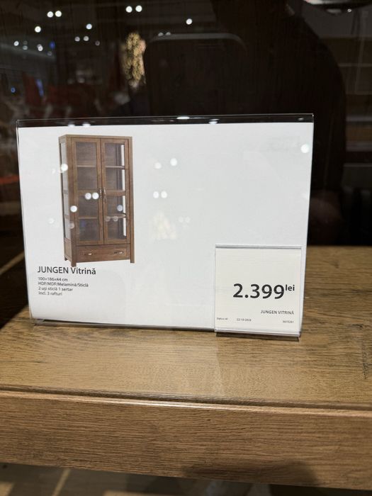 Vitrină JUNGEN 2 uși 1 sertar stejar sălbatic