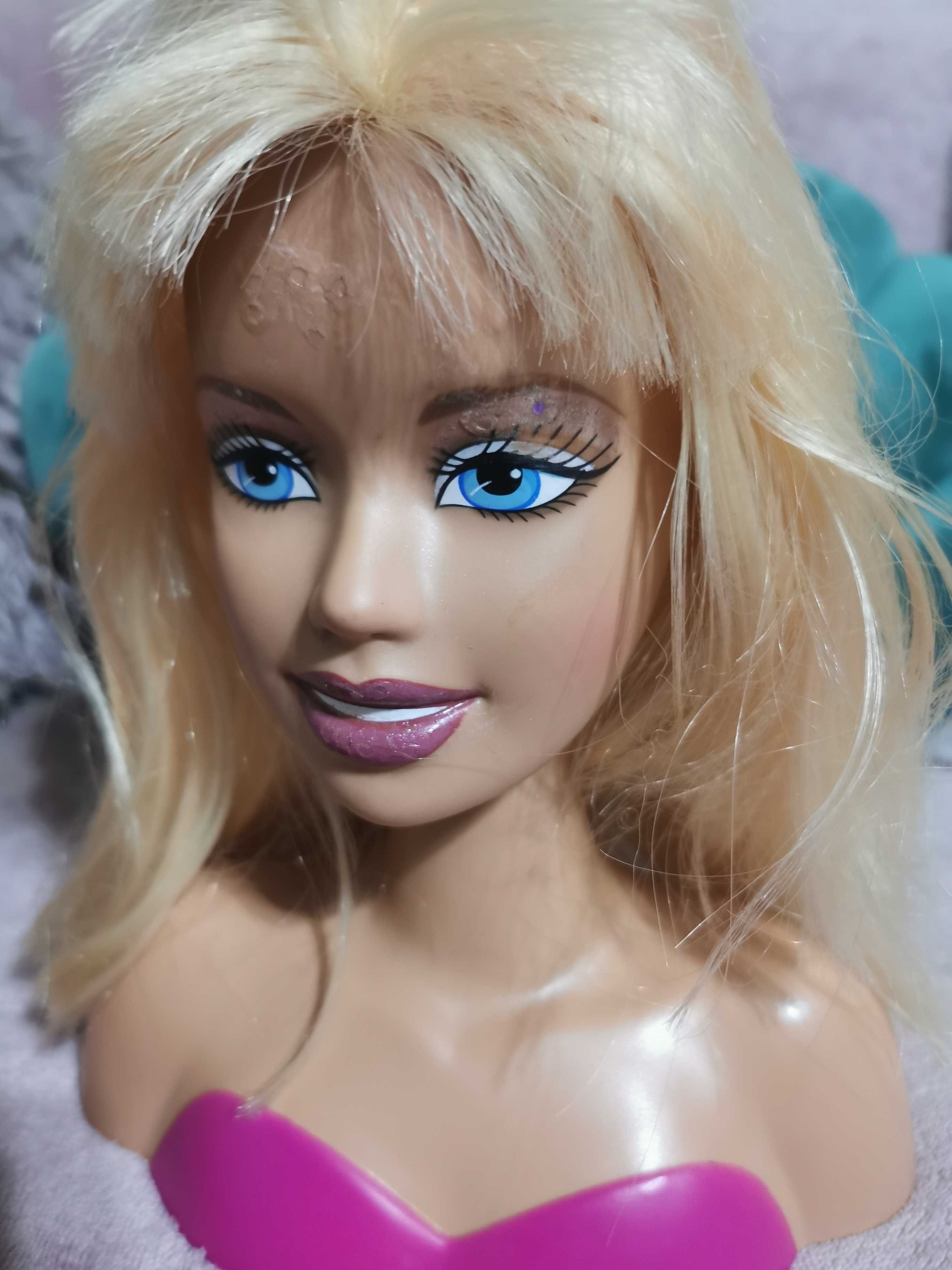 Cap Barbie pentru coafat