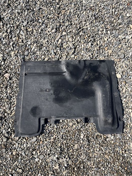 Scut / Aparatoare noroi / Carenaj / Armatura / Carcasa Audi A6 4K C8