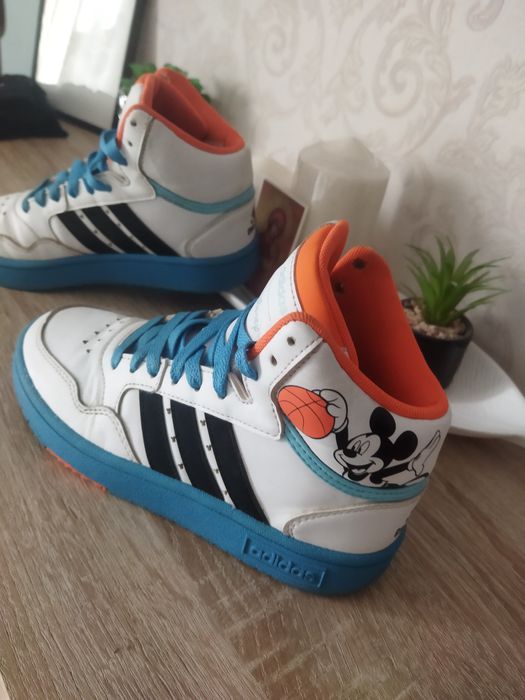 Bascheti Zara mărimea 31