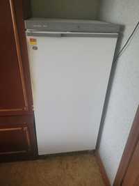 Холодильник, рабочий