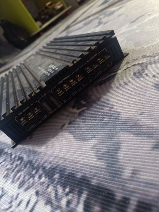 Продам усилитель