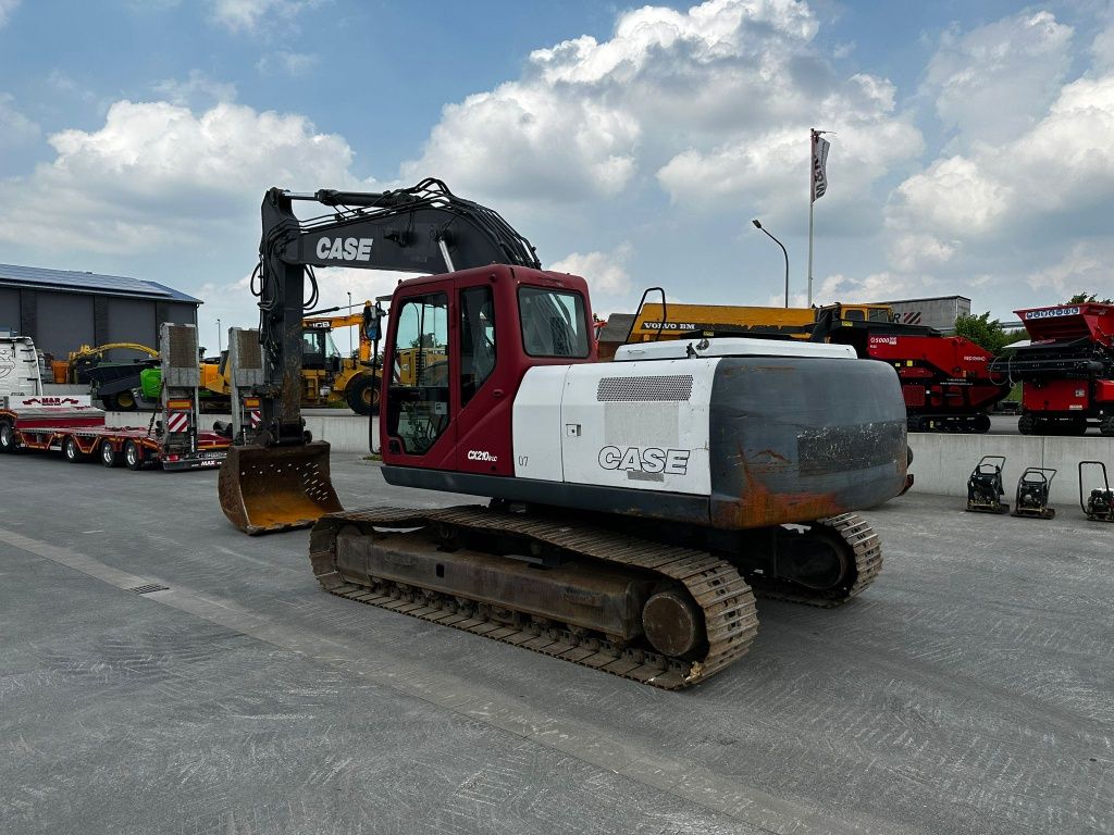 Inchiriez excavatoare pe senile 22.T,roti, TAKEUCHI 5 T SI TAKEUCHI 1