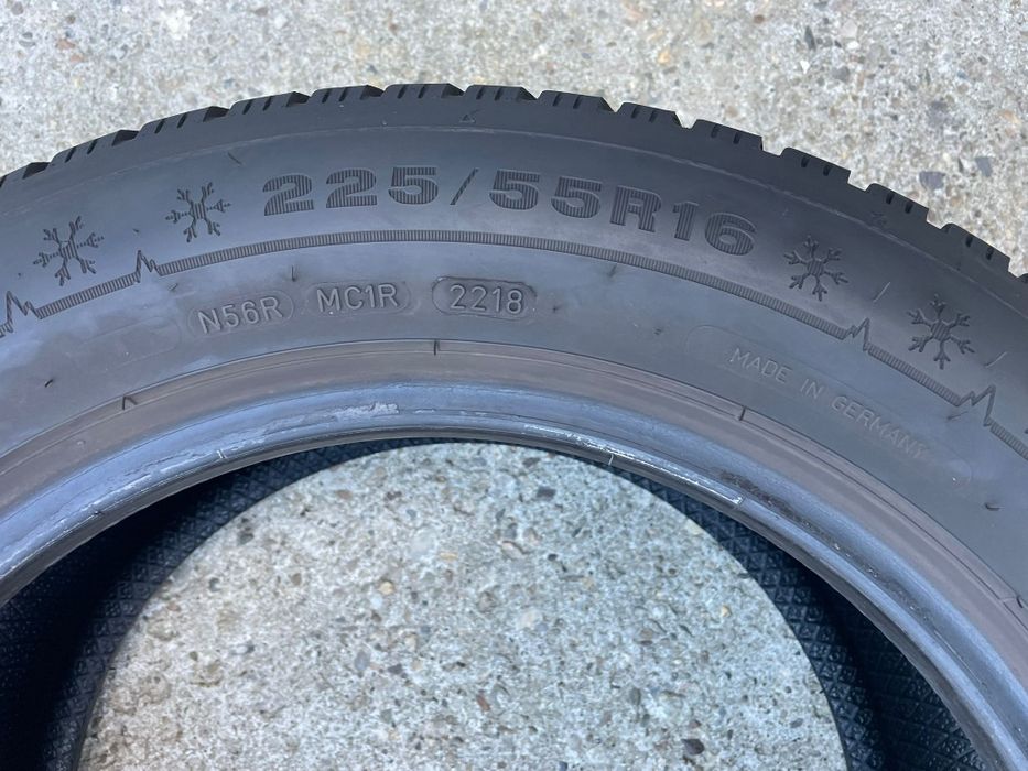 Set anvelope iarna 225 55 16 dunlop