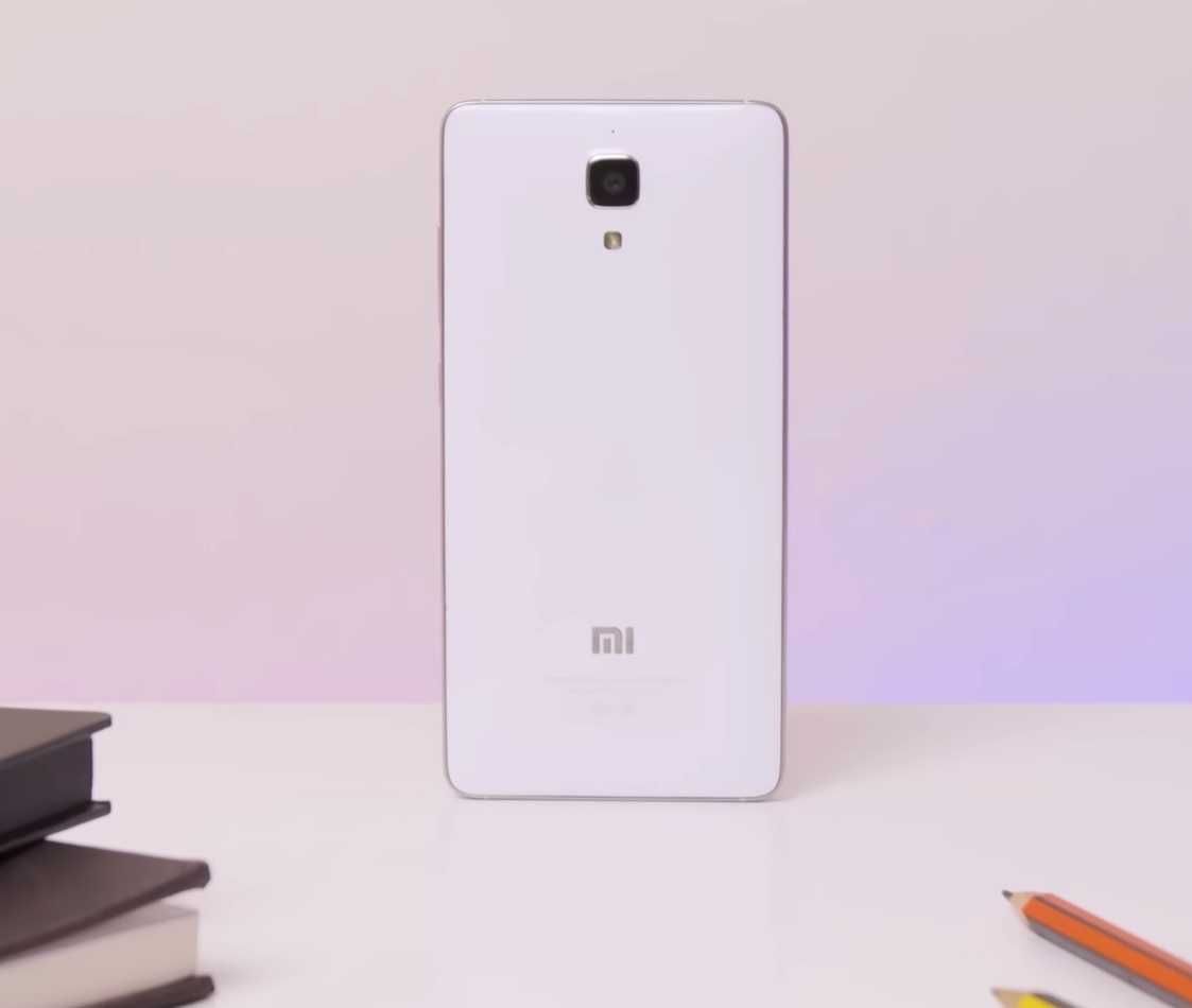 Смартфон Xiaomi Mi4 в хорошем состоянии