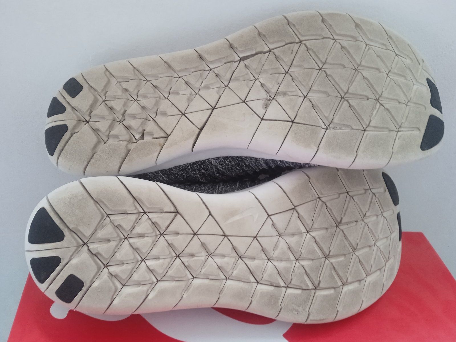Original NIKE 42