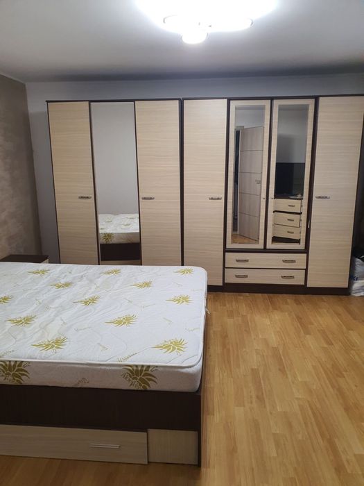 Vand mobila dormitor