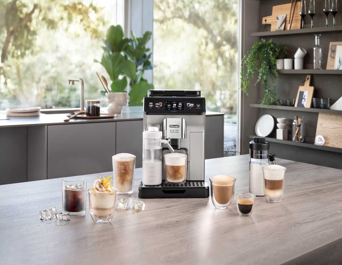 Кофе машина Delonghi Eletta Explore 40 видов кофе