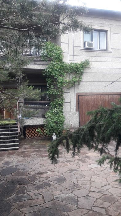 Продам дом с готовым бизнесом.