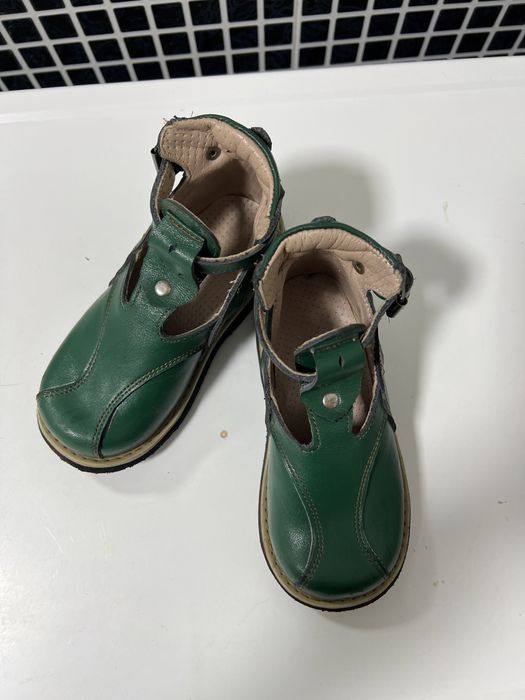 Ортопедическая обувь 26-27 за 180 почти новая