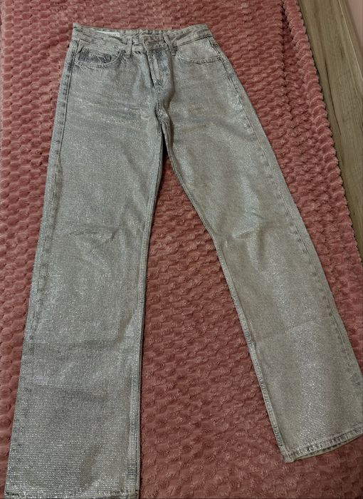 Дънки с камъни Zara