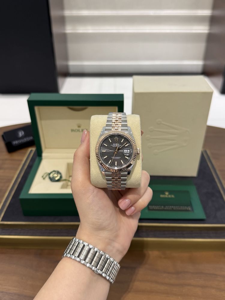 Rolex Datejust 41mm Steel and Everose Gold 126331 Gray
