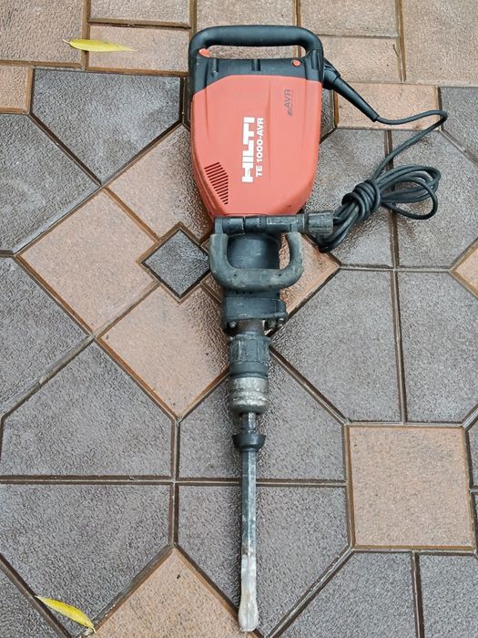 Demolator HILTI TE 1000-AVR că și nou