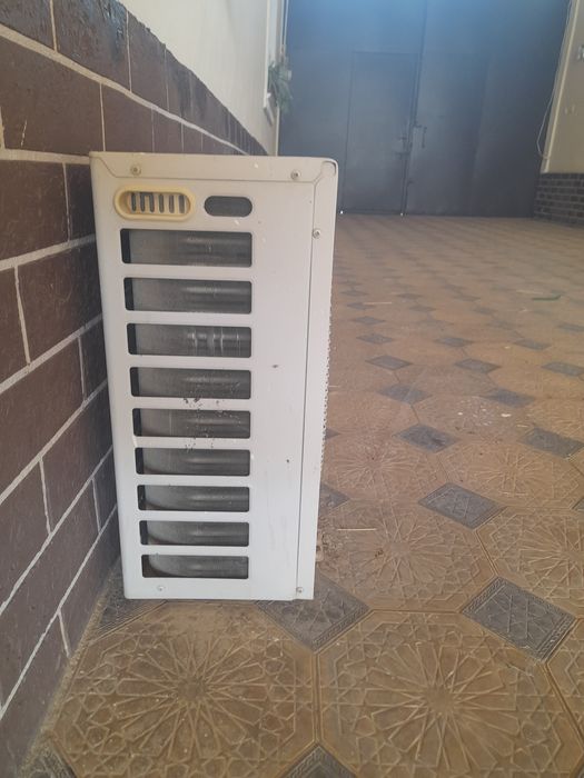 продается кондиционер LG