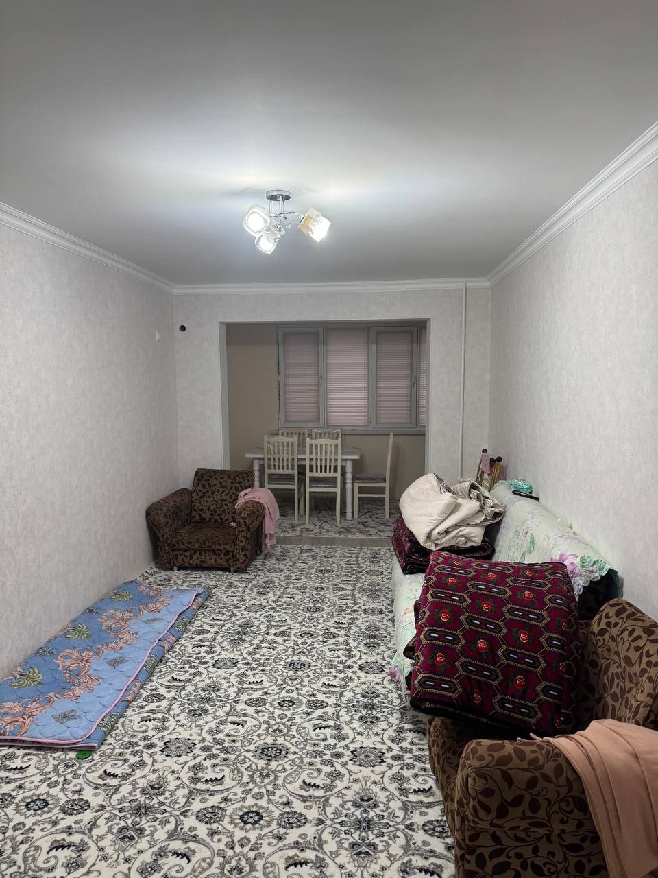 Chirchiq shahar vasmoyda 2 xonali kv 1 etaj remont qilinga sotiladi