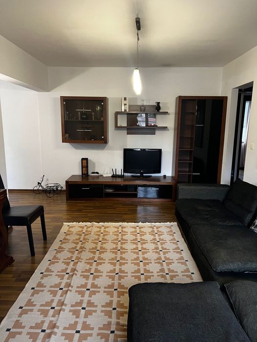 Inchiriez apartament 2 camere ultracentral