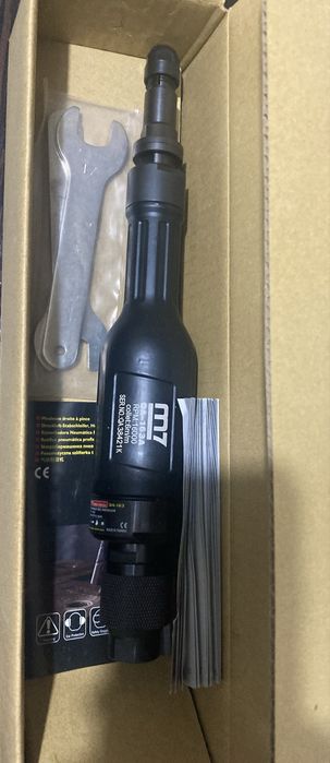 Продам пневматическую   шлифовальную машину