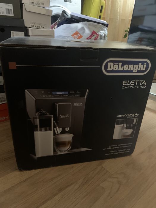 Кафе робот Delonghi Eletta