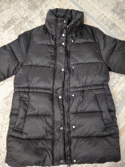 Продам женские зимние куртки