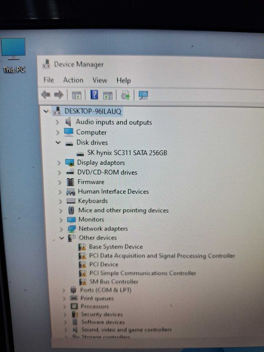 Vand PC DELL OptiPlex 3060 i5 - 8500 Intel Core Pana la 4.10 GHz 8 GB