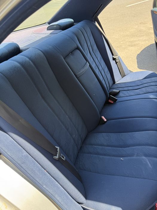 Mercedes E200 culoare gri