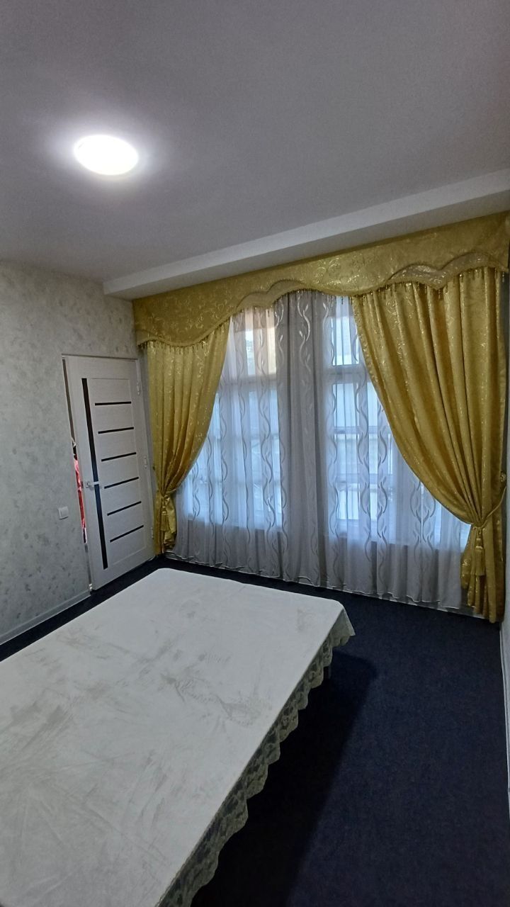 Srochna tayor Uchastka  Nazrbek tarnovda 2 sotx 4 xonali uy soiladi
