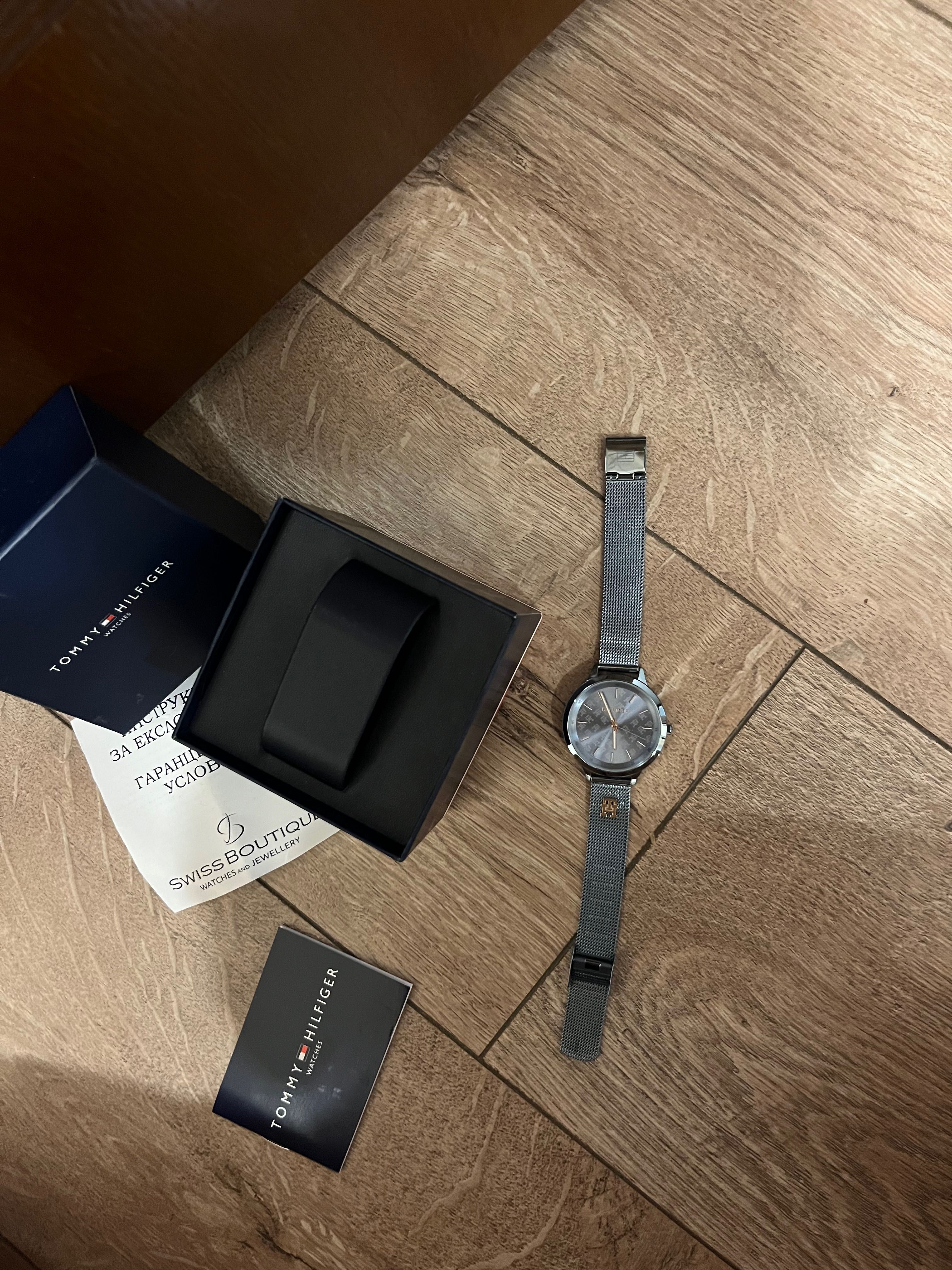 Часовник Tommy Hilfiger