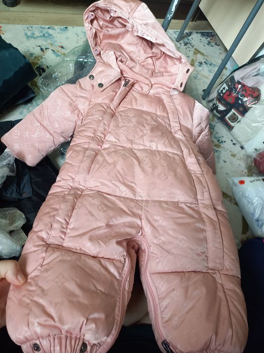 Комбинезон б/у 5000тыс.